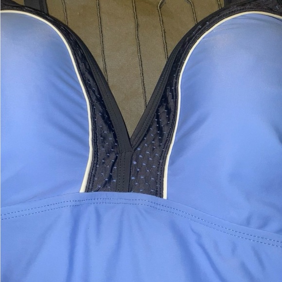 Takini Top - Picture 4 of 10